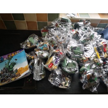 ⭐3178 pz BENVENUTI AD APOCALISSEBURG COMPATIBILE LEGO MOVIE 2 COSTRUZIONI 70840